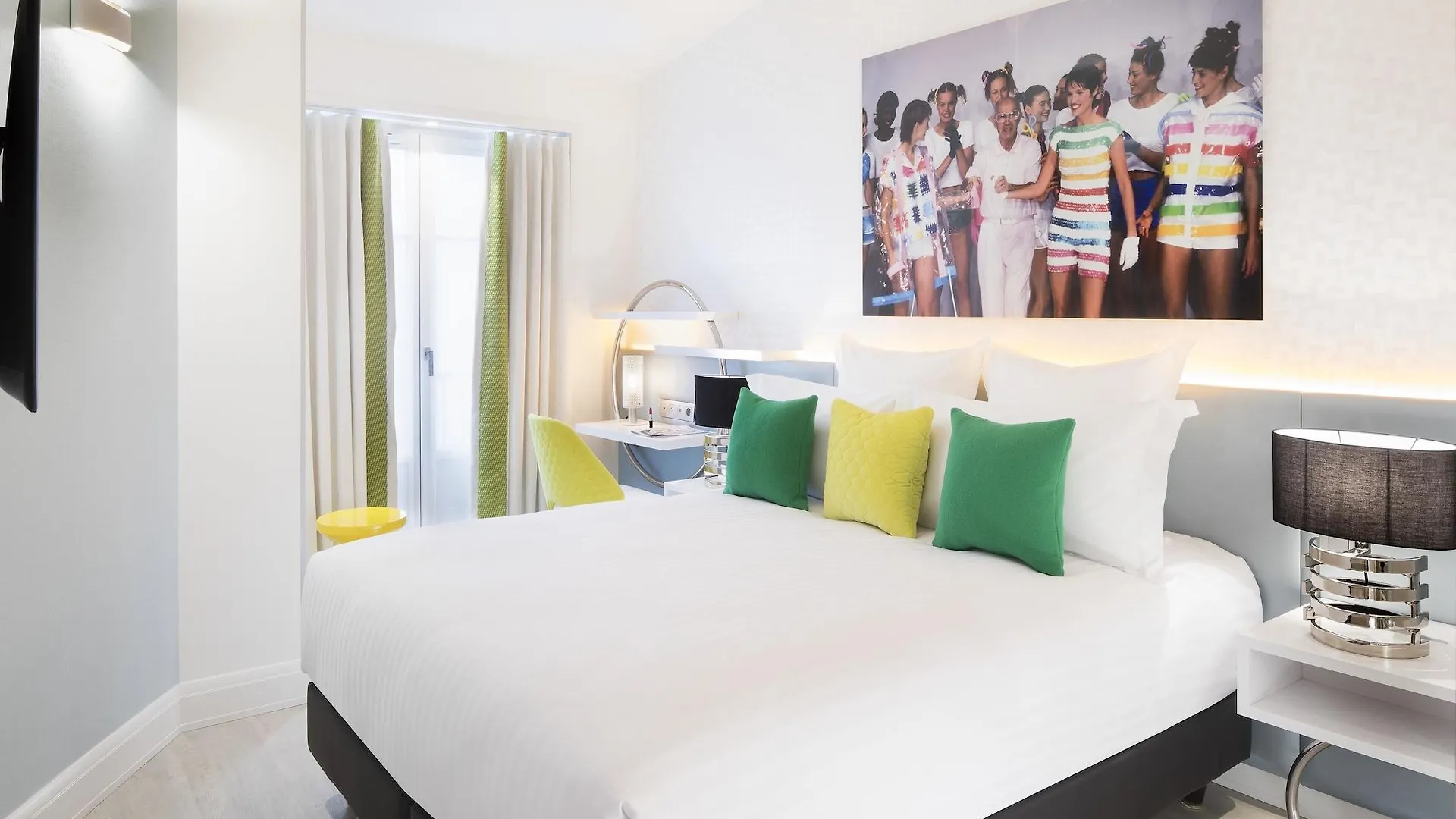 Dress Code Hotel Parigi