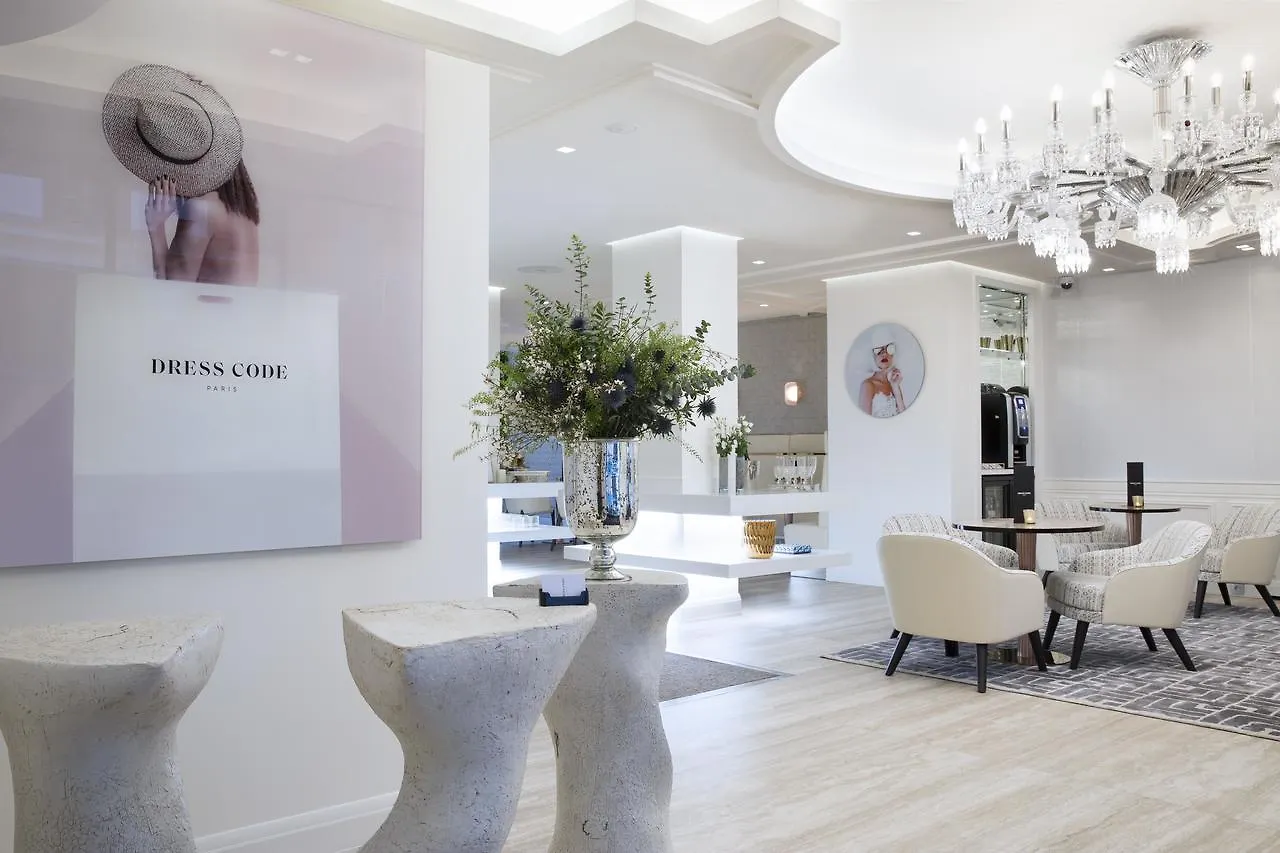 Dress Code Hotel Paris
